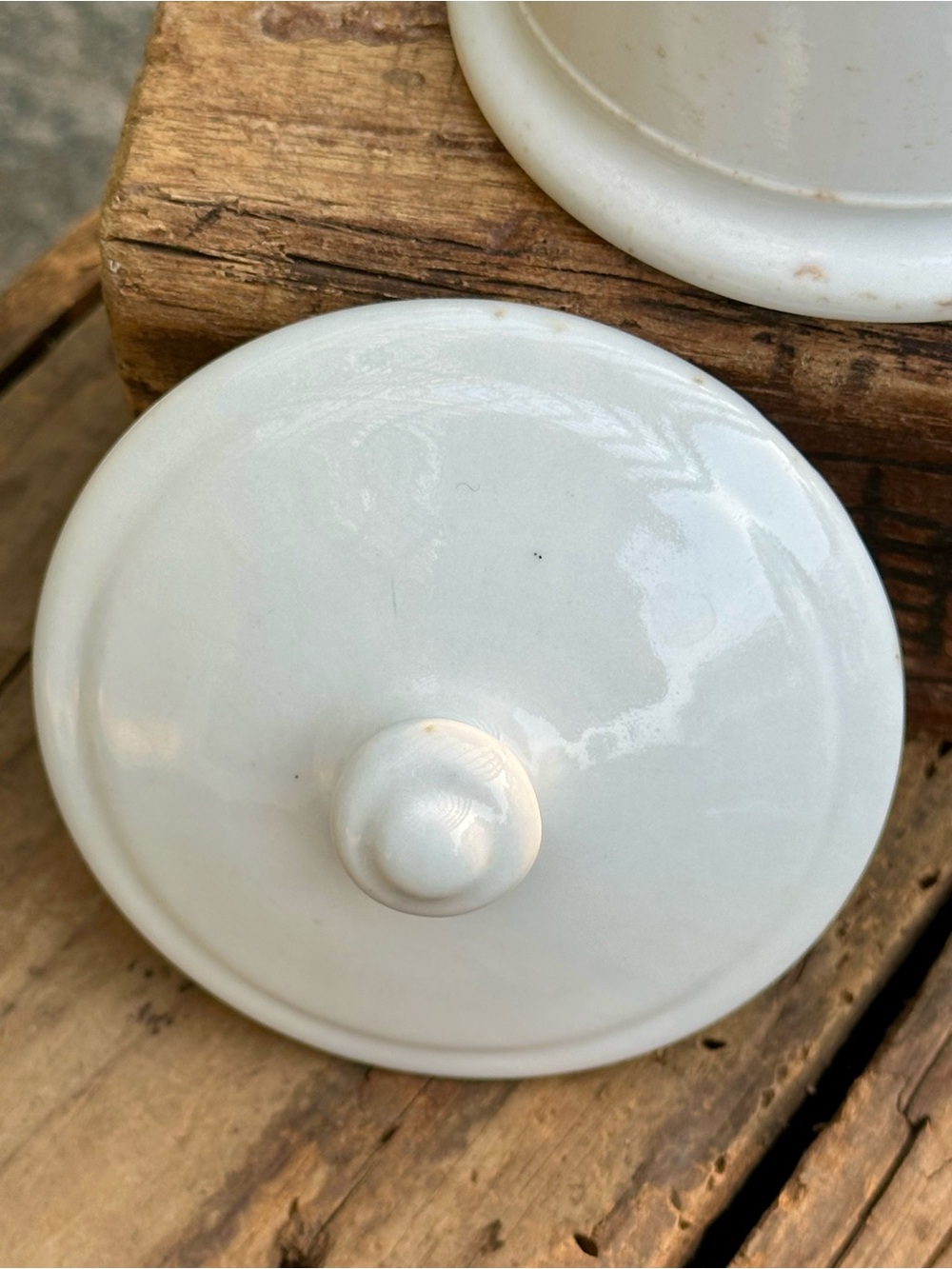 Vintage K T and K China Lidded Jar Cherub Face White Vanity Trinket Jar - Picture 8 of 11